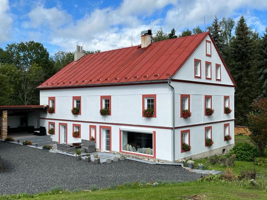 Apartmant U Bukove Hory Vernerice Екстериор снимка